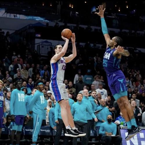 nba奥利尼克出生哪年(奥利尼克集锦视频)-第6张图片-无暮网 nba奥利尼克出生哪年(奥利尼克集锦视频)-第6张图片-无暮网