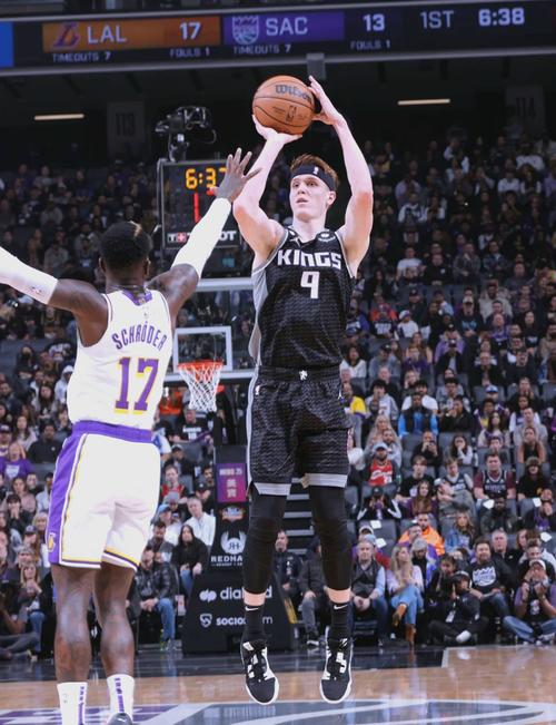 nba最弱的队伍,nba最弱的十个人-第5张图片-无暮网 nba最弱的队伍,nba最弱的十个人-第5张图片-无暮网