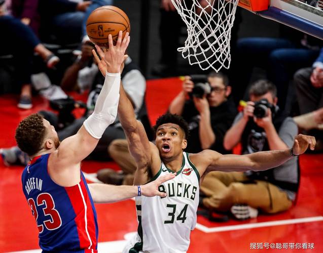 nba雄鹿vs活塞(雄鹿对活塞季后赛四场)-第6张图片-无暮网 nba雄鹿vs活塞(雄鹿对活塞季后赛四场)-第6张图片-无暮网