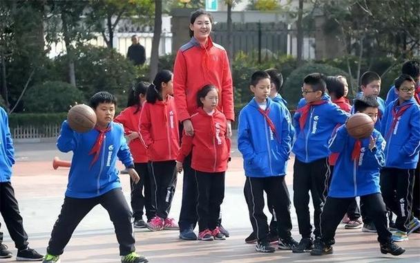 姚明学校在哪个学校,姚明去哪个学校了-第3张图片-无暮网