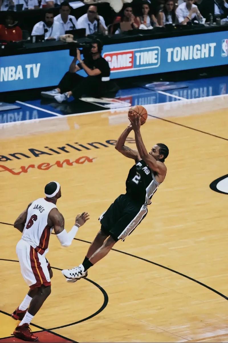 nba莱昂纳德简介,nba球员莱昂纳德现在何队效力-第4张图片-无暮网 nba莱昂纳德简介,nba球员莱昂纳德现在何队效力-第4张图片-无暮网