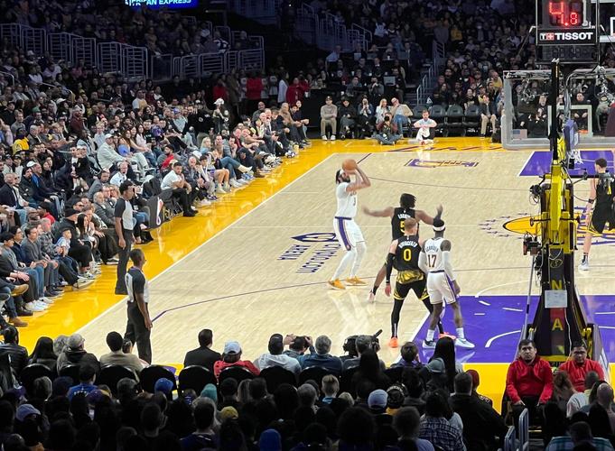 nba火箭主场门票多少钱（火箭主场球馆）-第2张图片-无暮网